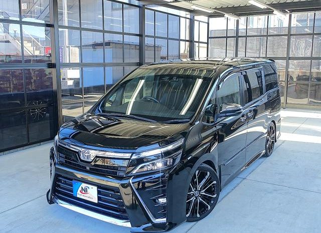 TOYOTA VOXY ZS KIRAMEKI III 2020 full