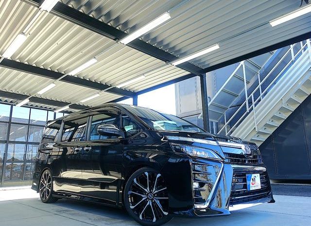 TOYOTA VOXY ZS KIRAMEKI III 2020 full