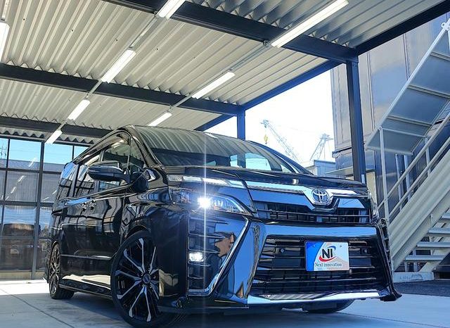 TOYOTA VOXY ZS KIRAMEKI III 2020 full