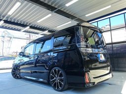 TOYOTA VOXY ZS KIRAMEKI III 2020 full