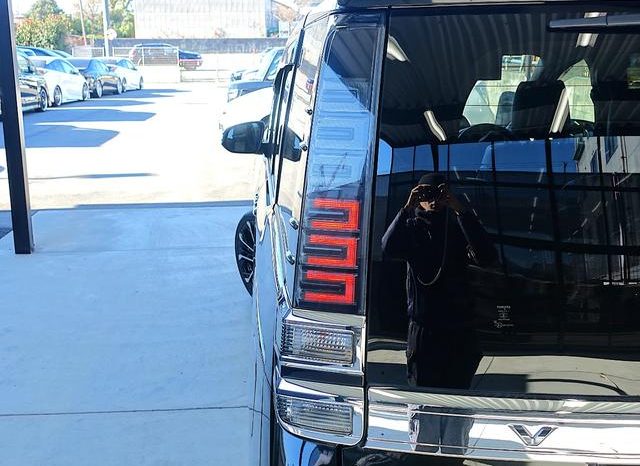 TOYOTA VOXY ZS KIRAMEKI III 2020 full