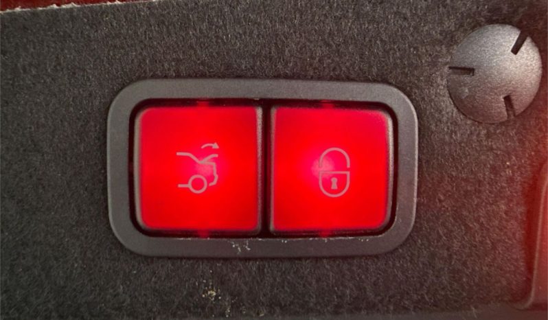 Mercedes-Benz C-Class C250 2015 full