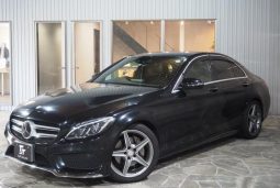 MERCEDES BENZ C-CLASS C180 AVANTGARDE AMG LINE 2016 full