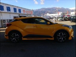 TOYOTA C-HR G-T 2017 full