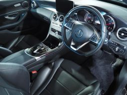 MERCEDES BENZ C-CLASS C180 AVANTGARDE AMG LINE 2016 full