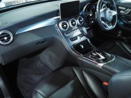 MERCEDES BENZ C-CLASS C180 AVANTGARDE AMG LINE 2016 full