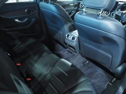 MERCEDES BENZ C-CLASS C180 AVANTGARDE AMG LINE 2016 full