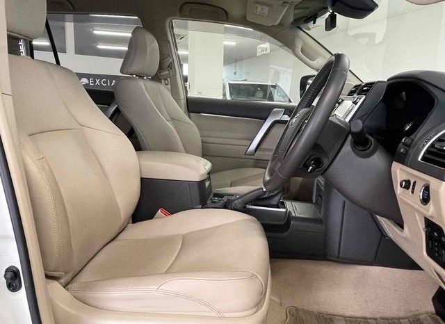 TOYOTA LAND CRUISER PRADO TX L 2019 full