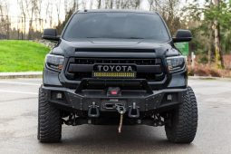 Toyota Tundra Limited CrewMax 4×4 2017 full