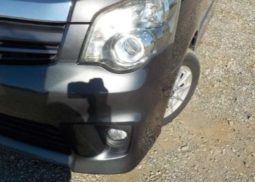 Toyota Noah SI 2010 full