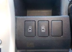 Toyota Noah SI 2010 full