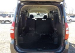 Toyota Noah SI 2010 full