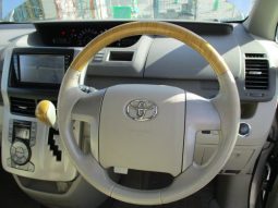 Toyota Noah 2.0S G Edition 2008 full