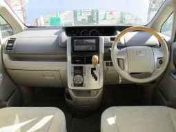 Toyota Noah 2.0S G Edition 2008 full