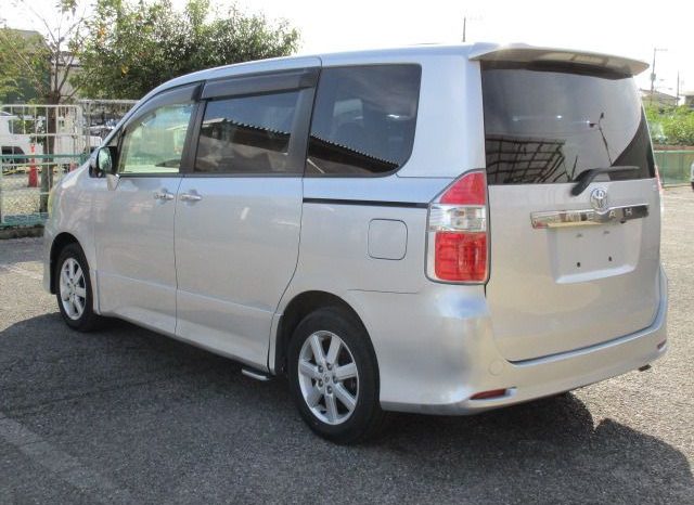Toyota Noah 2.0S G Edition 2008 full
