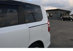 TOYOTA NOAH SI 2012 full