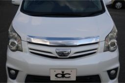 TOYOTA NOAH SI 2012 full