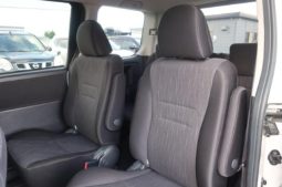 TOYOTA NOAH SI 2012 full