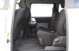 TOYOTA NOAH SI 2012 full