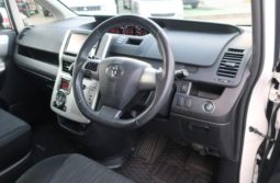 TOYOTA NOAH SI 2012 full
