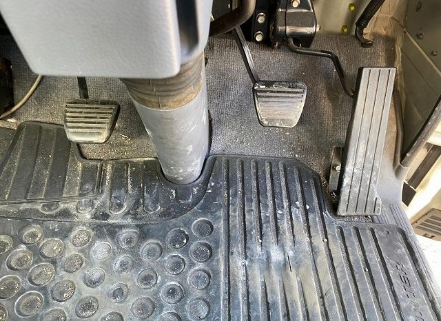 Mitsubishi Fuso Canter 3,5 tone Box Body 2008 full