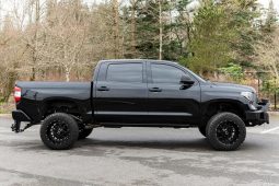 Toyota Tundra Limited CrewMax 4×4 2017 full