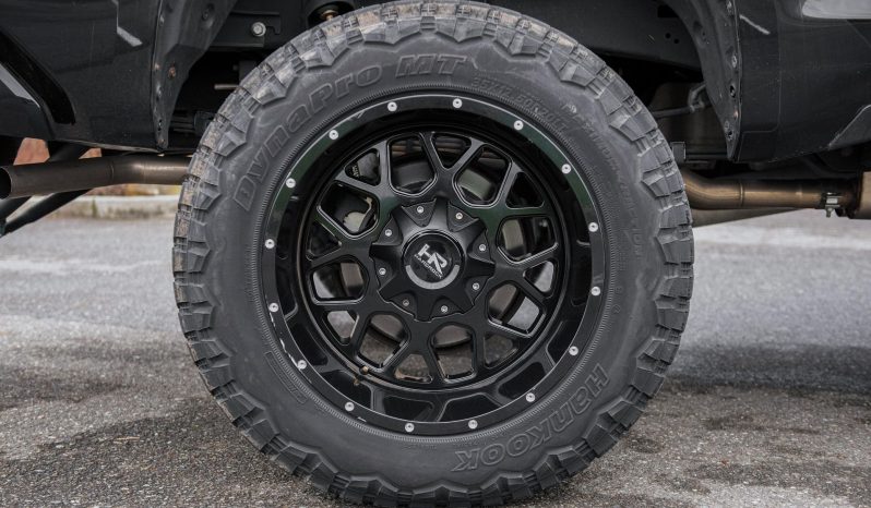 Toyota Tundra Limited CrewMax 4×4 2017 full