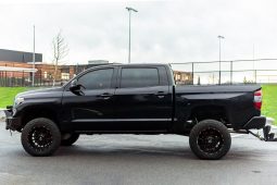 Toyota Tundra Limited CrewMax 4×4 2017 full