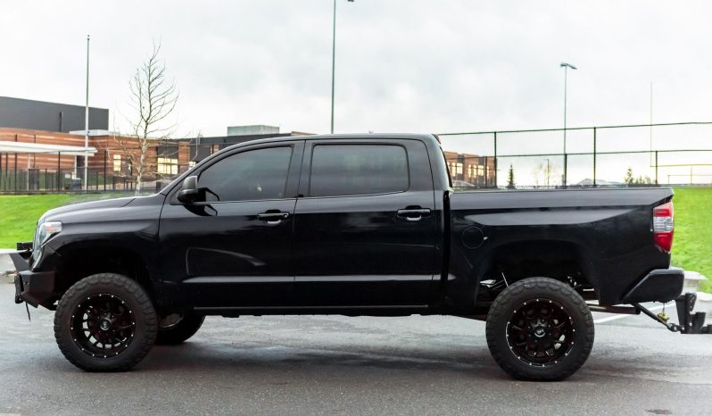 Toyota Tundra Limited CrewMax 4×4 2017 full