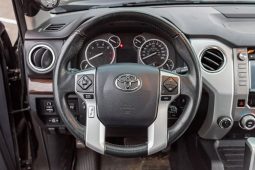 Toyota Tundra Limited CrewMax 4×4 2017 full