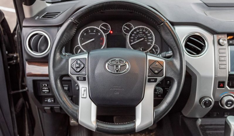 Toyota Tundra Limited CrewMax 4×4 2017 full