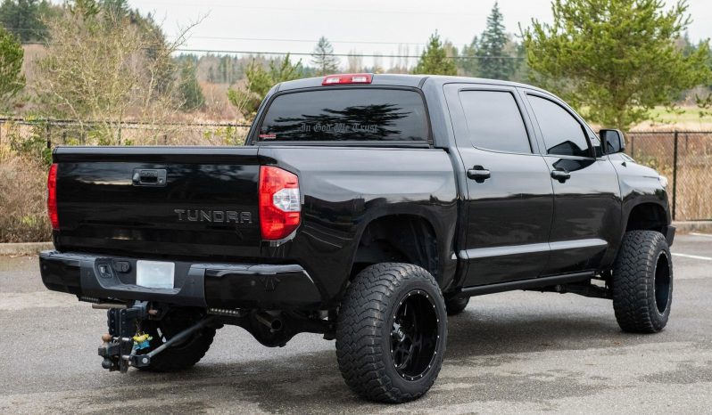 Toyota Tundra Limited CrewMax 4×4 2017 full