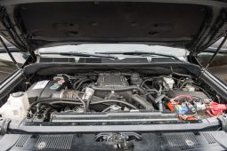 Toyota Tundra Limited CrewMax 4×4 2017 full