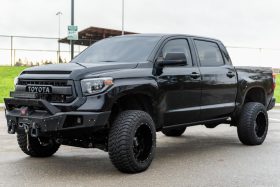 Toyota Tundra Limited CrewMax 4×4 2017