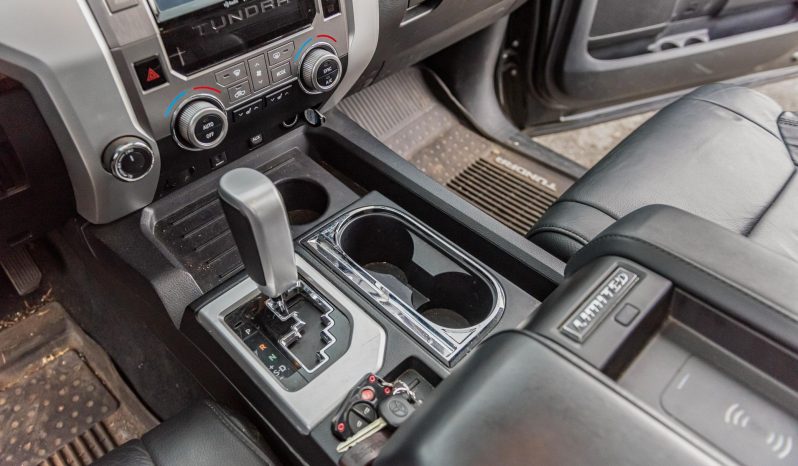 Toyota Tundra Limited CrewMax 4×4 2017 full