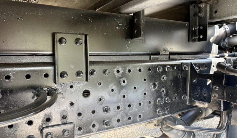 Isuzu ELF Wide Long 3tn to 5tn Aluminim Body 2017 full