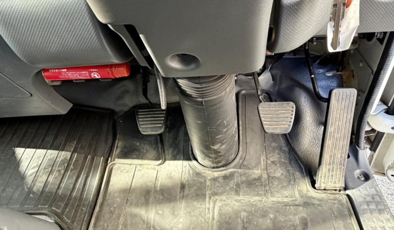 Isuzu ELF Wide Long 3tn to 5tn Aluminim Body 2017 full