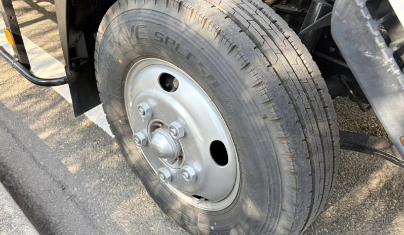 Isuzu ELF Wide Long 3tn to 5tn Aluminim Body 2017 full