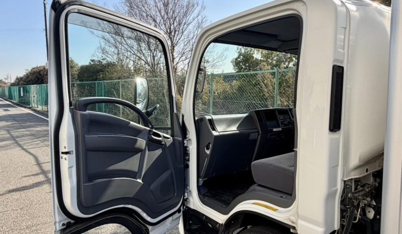 Isuzu ELF Wide Long 3tn to 5tn Aluminim Body 2017 full