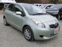 TOYOTA VITZ F 2006 full