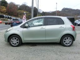 TOYOTA VITZ F 2006 full