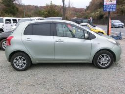 TOYOTA VITZ F 2006 full