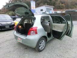 TOYOTA VITZ F 2006 full