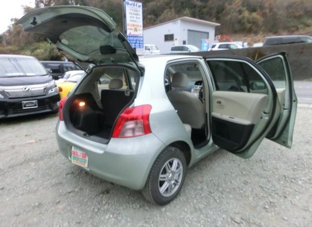 TOYOTA VITZ F 2006 full