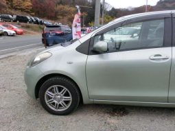 TOYOTA VITZ F 2006 full
