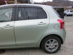 TOYOTA VITZ F 2006 full