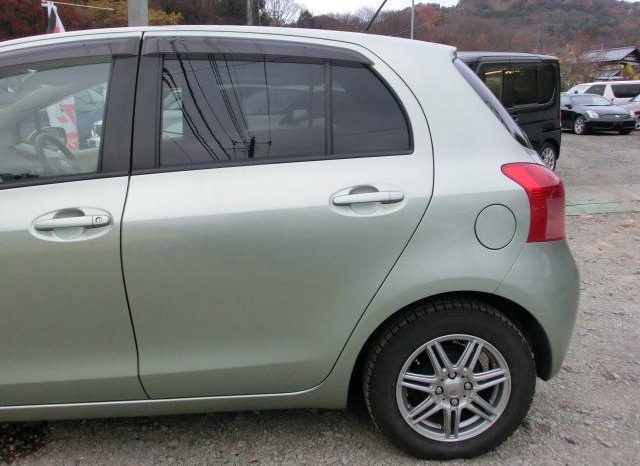 TOYOTA VITZ F 2006 full