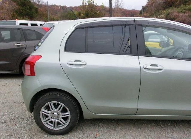 TOYOTA VITZ F 2006 full