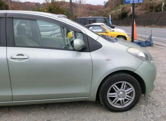 TOYOTA VITZ F 2006 full