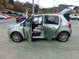 TOYOTA VITZ F 2006 full